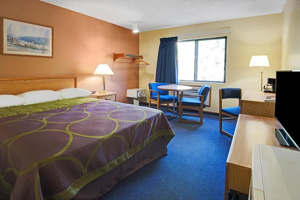 Hotel Super 8 By Wyndham Lenexa Overland Park Area/Mall Area Esterno foto