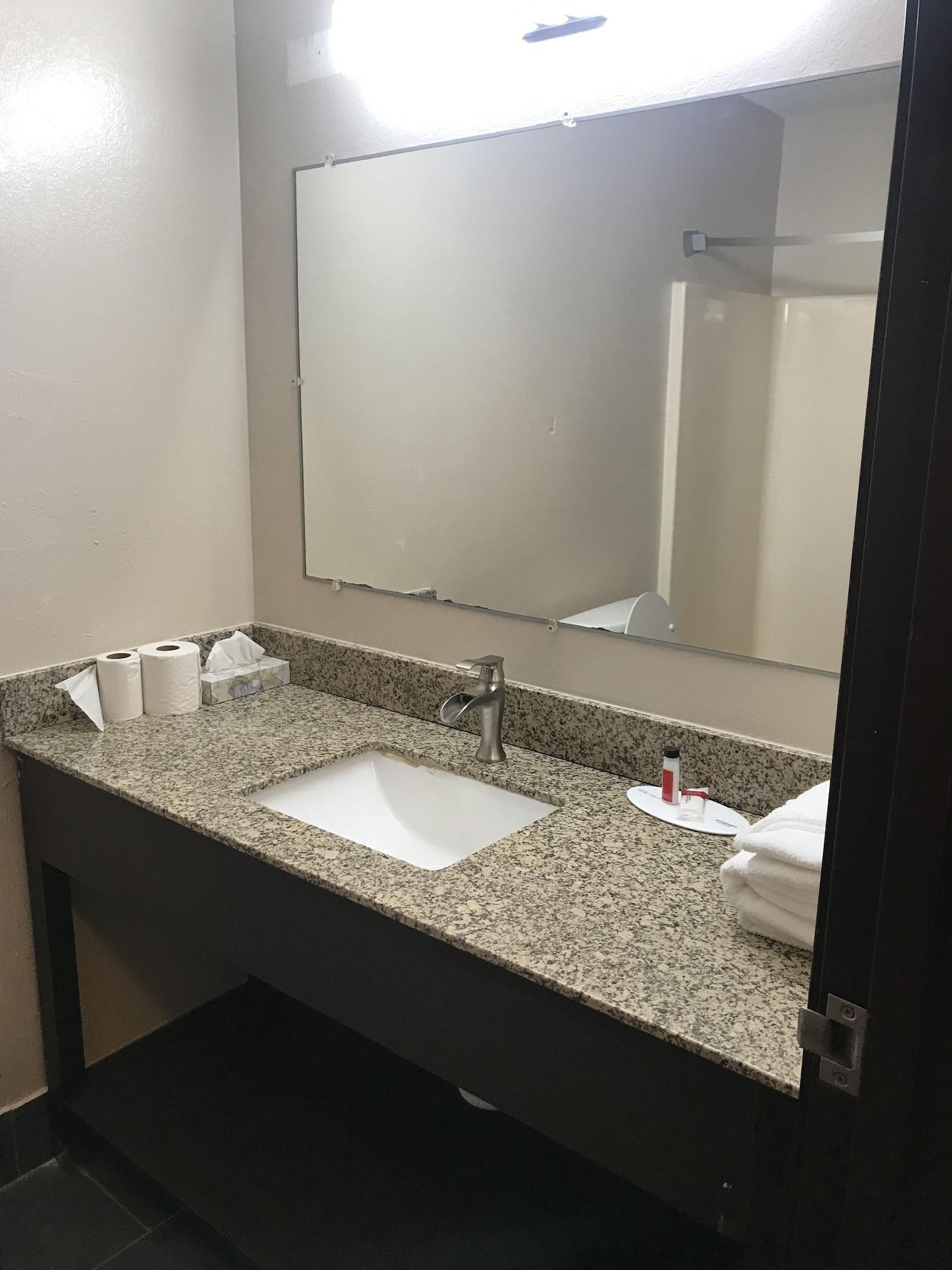 Super 8 By Wyndham Lenexa Overland Park Area/Mall Area Esterno foto