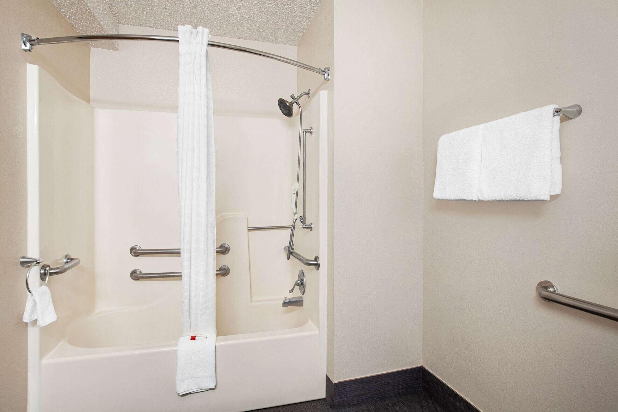 Super 8 By Wyndham Lenexa Overland Park Area/Mall Area Esterno foto